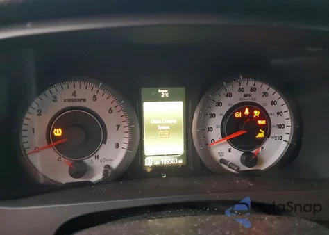 2018 Toyota Sienna Se z USA, uszkodzony, nr VIN 5TDXZ3DCXJS953016